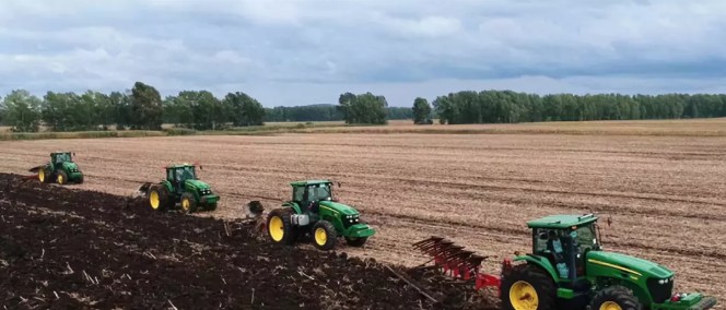 前进在希望的田野上——2018芒果体育轮胎农业子午线轮胎田间演示会圆满举办